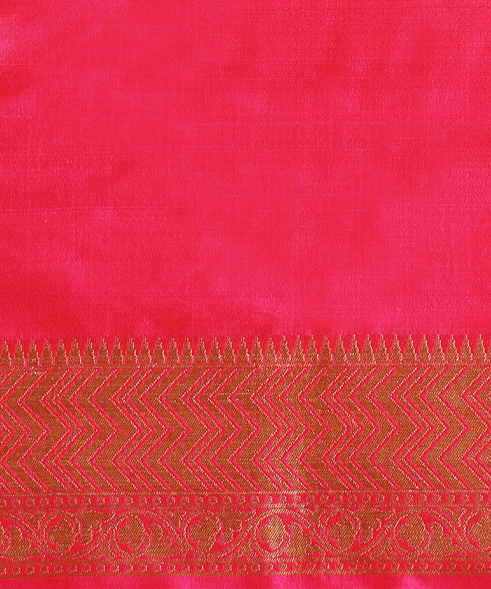 Pink_Handloom_Pure_Katan_Silk_Banarasi_Saree_With_Floral_Jaal_In_Gold_And_Silver_Zari_WeaverStory_05