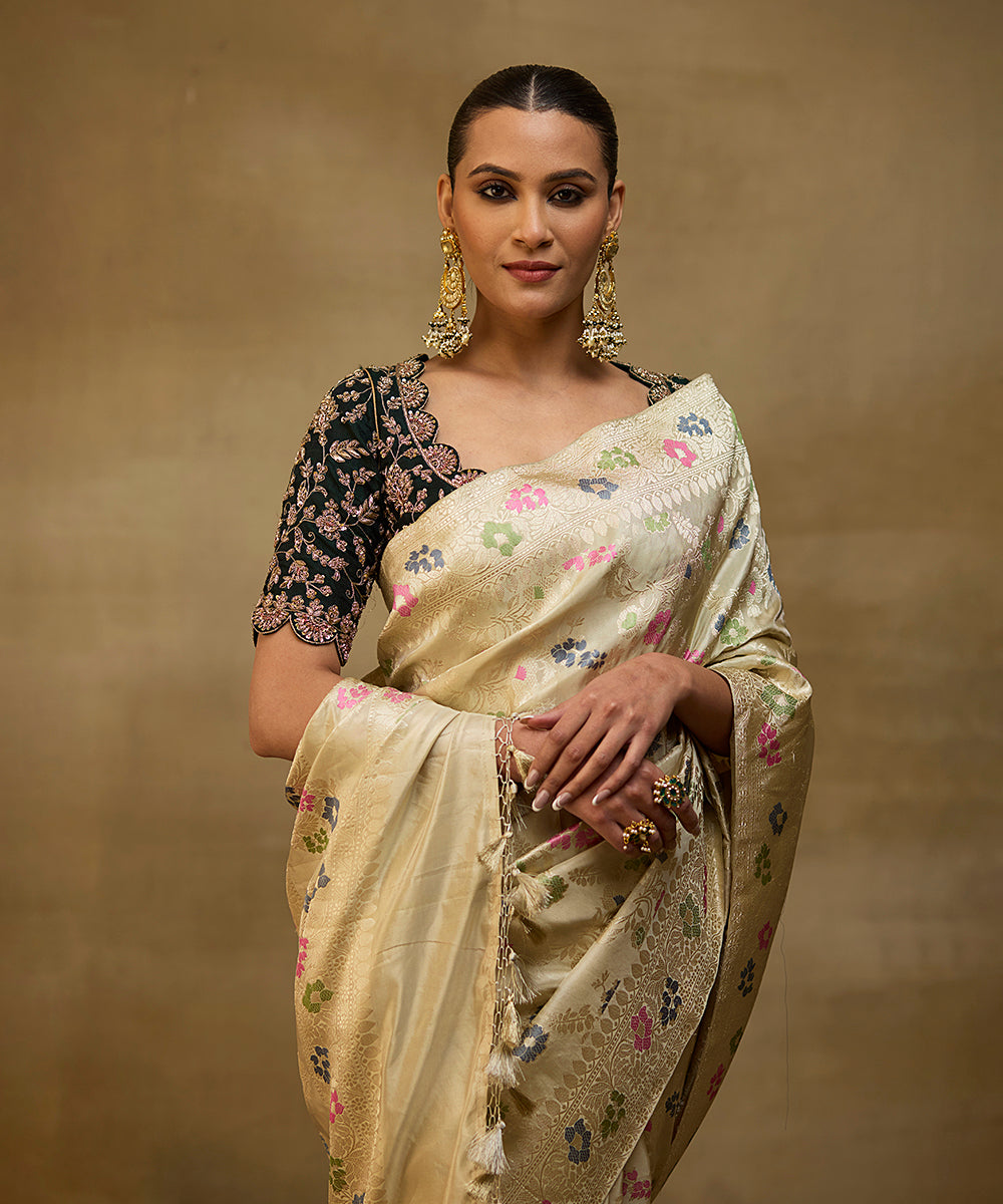 Biege_And_Silver_Handloom_Tissue_Katan_Kadhwa_Banarasi_Saree_With_Meenakari_Jaal_WeaverStory_01