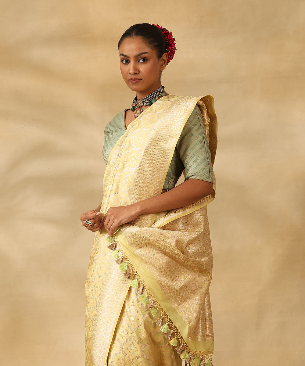 Lime_Green_Handloom_Pure_Katan_Silk_Banarasi_Saree_With_Silver_Zari_Cutwork_Jaal_WeaverStory_01