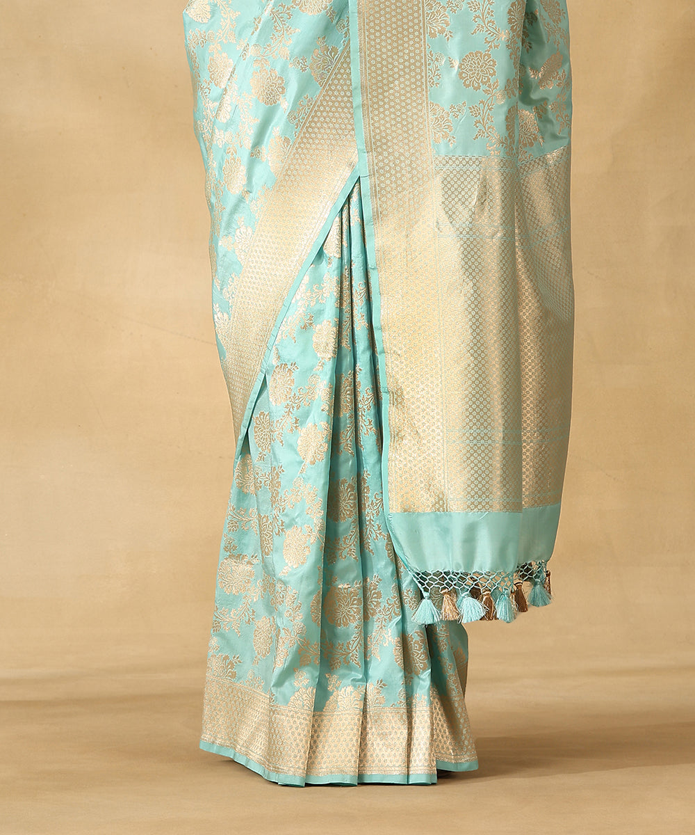 Sky_Blue_Handloom_Pure_Katan_Silk_Banarasi_Saree_With_Champagne_Gold_Zari_Cutwork_Floral_Jaal_WeaverStory_04