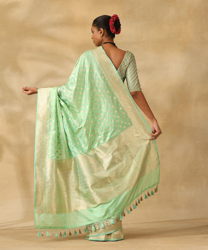 Sea_Green_Handloom_Pure_Katan_Silk_Banarasi_Saree_With_Champagne_Gold_Zari_Cutwork_Booti_WeaverStory_03