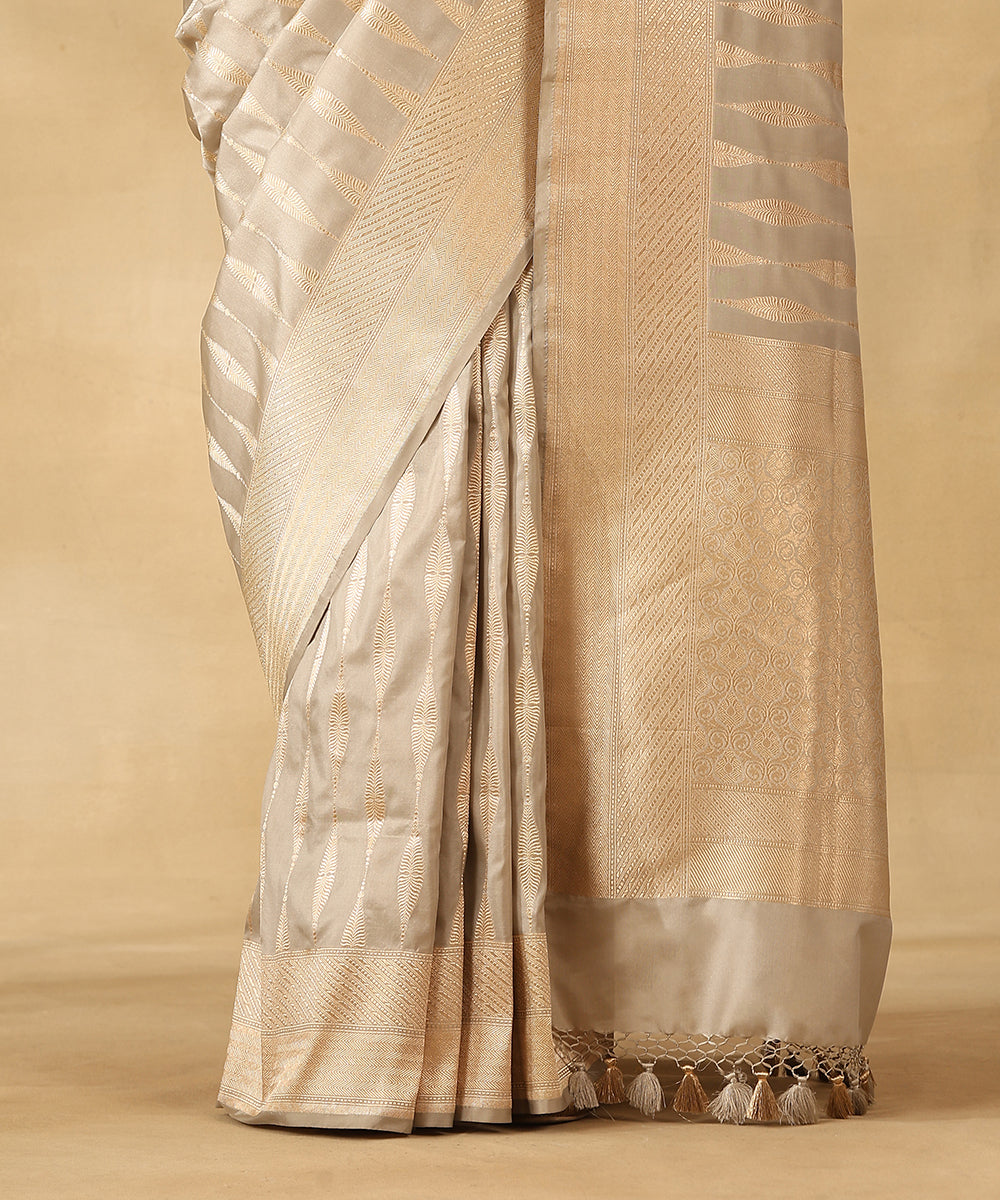 Light_Grey_Handloom_Pure_Katan_Silk_Banarasi_Saree_With_Champagne_Gold_Zari_Striped_Design_WeaverStory_04