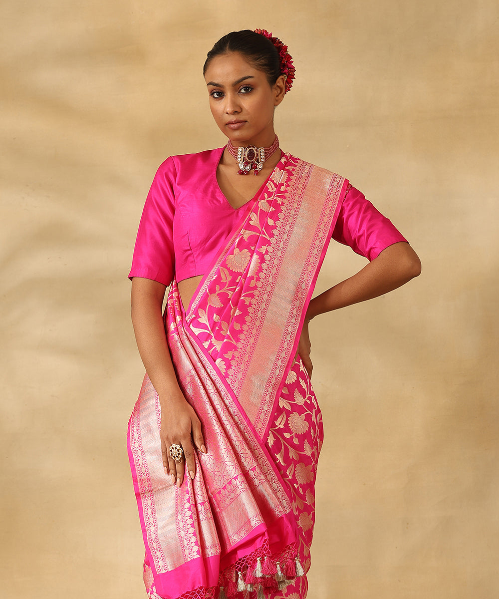 Handloom_Indian_Pink_Pure_Katan_Silk_Banarasi_Saree_With_Champagne_Gold_Zari_Cutwork_Floral_Jaal_WeaverStory_01
