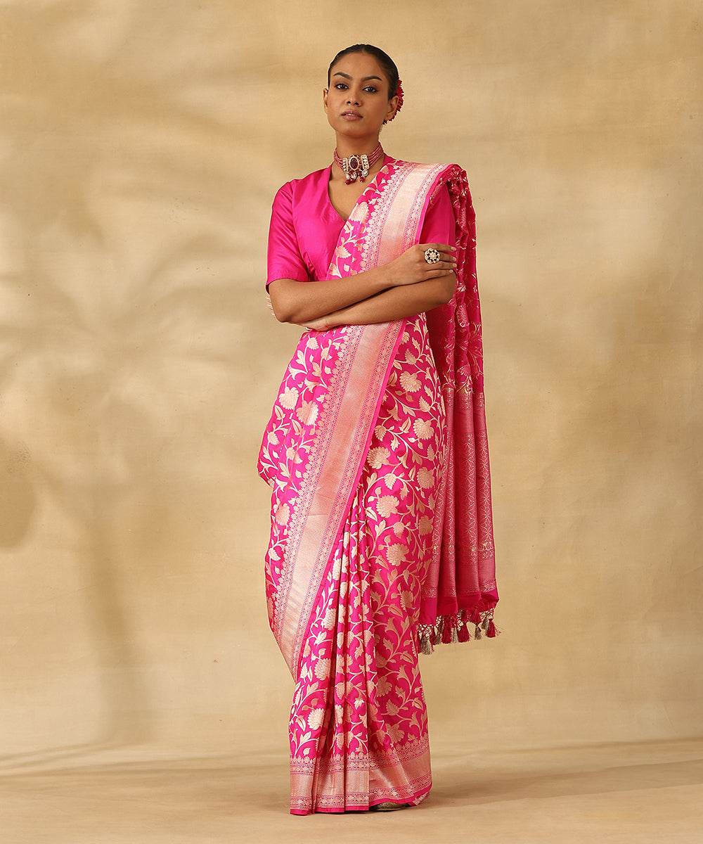 Handloom_Indian_Pink_Pure_Katan_Silk_Banarasi_Saree_With_Champagne_Gold_Zari_Cutwork_Floral_Jaal_WeaverStory_02