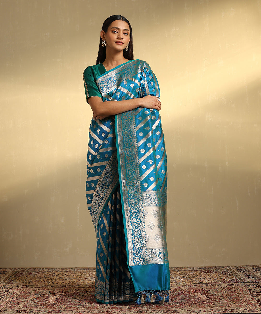 Handloom_Turquoise_Blue_Pure_Katan_Silk_Handloom_Banarasi_Saree_With_Diagonal_Zari_Weave_WeaverStory_01