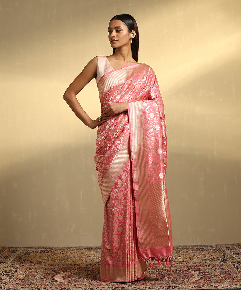 Light_Pink_Handloom_Pure_Katan_Silk_Banarasi_Saree_With_Cutwork_Jaal_WeaverStory_01