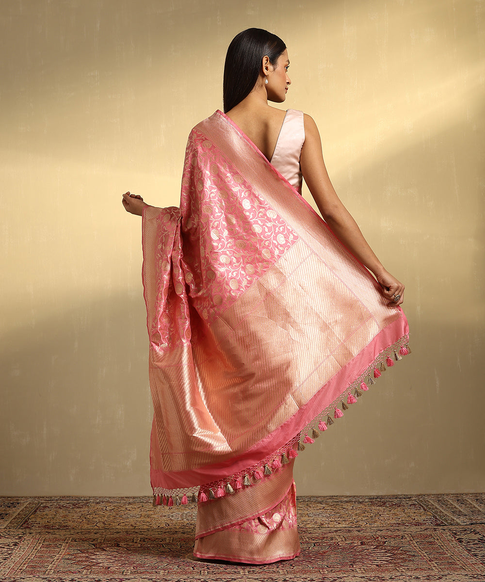 Light_Pink_Handloom_Pure_Katan_Silk_Banarasi_Saree_With_Cutwork_Jaal_WeaverStory_03