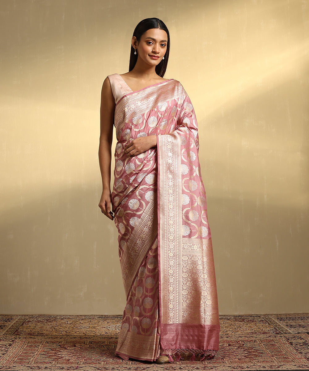 Dusty_Rose_Handloom_Pink_Pure_Katan_Silk_Jangla_Banarasi_Saree_With_Mughal_Motifs_WeaverStory_01