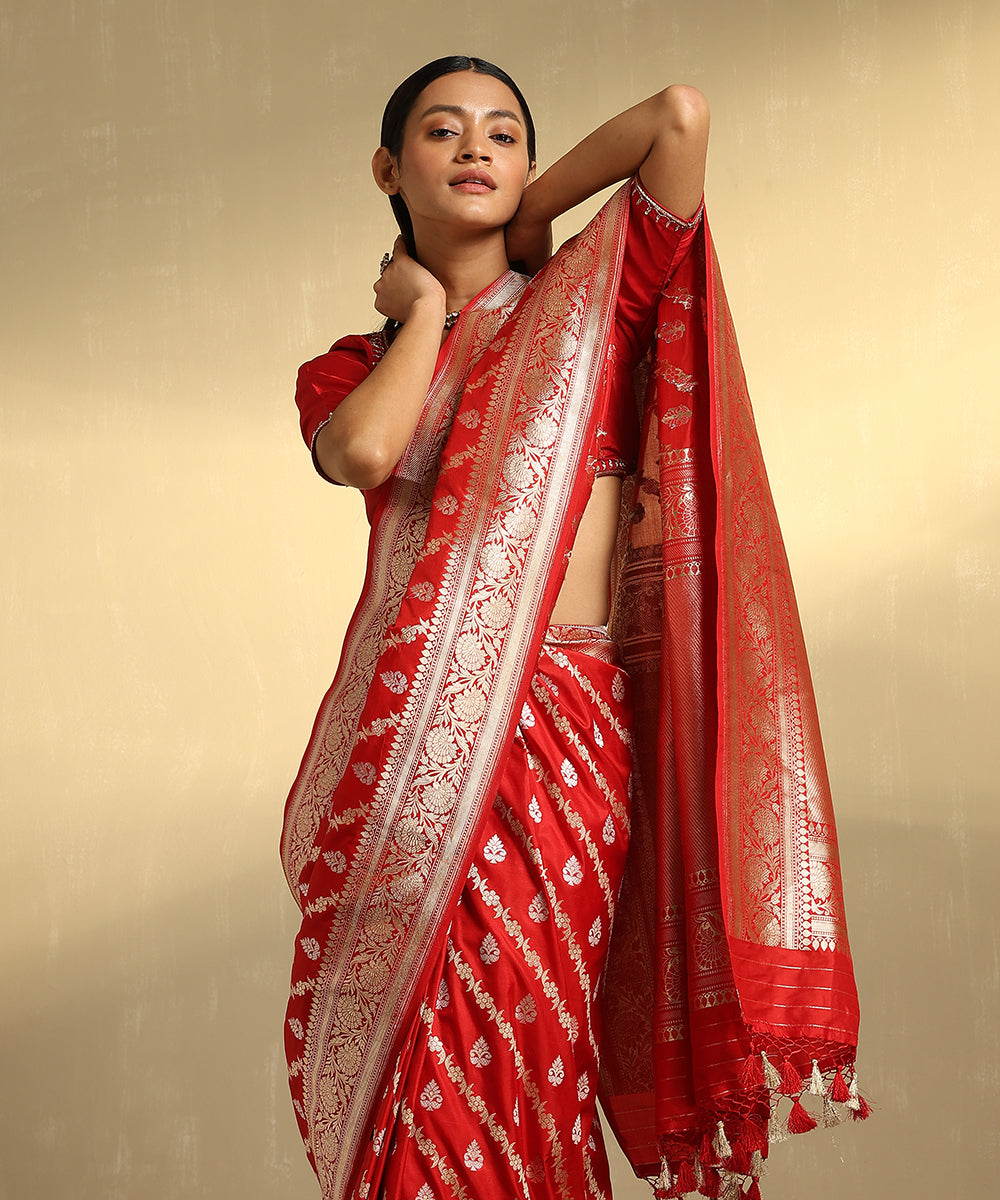 Buy Gorgeous Red Digital Printed Patola Silk Wedding Wear Saree by - Zeel  Clothing