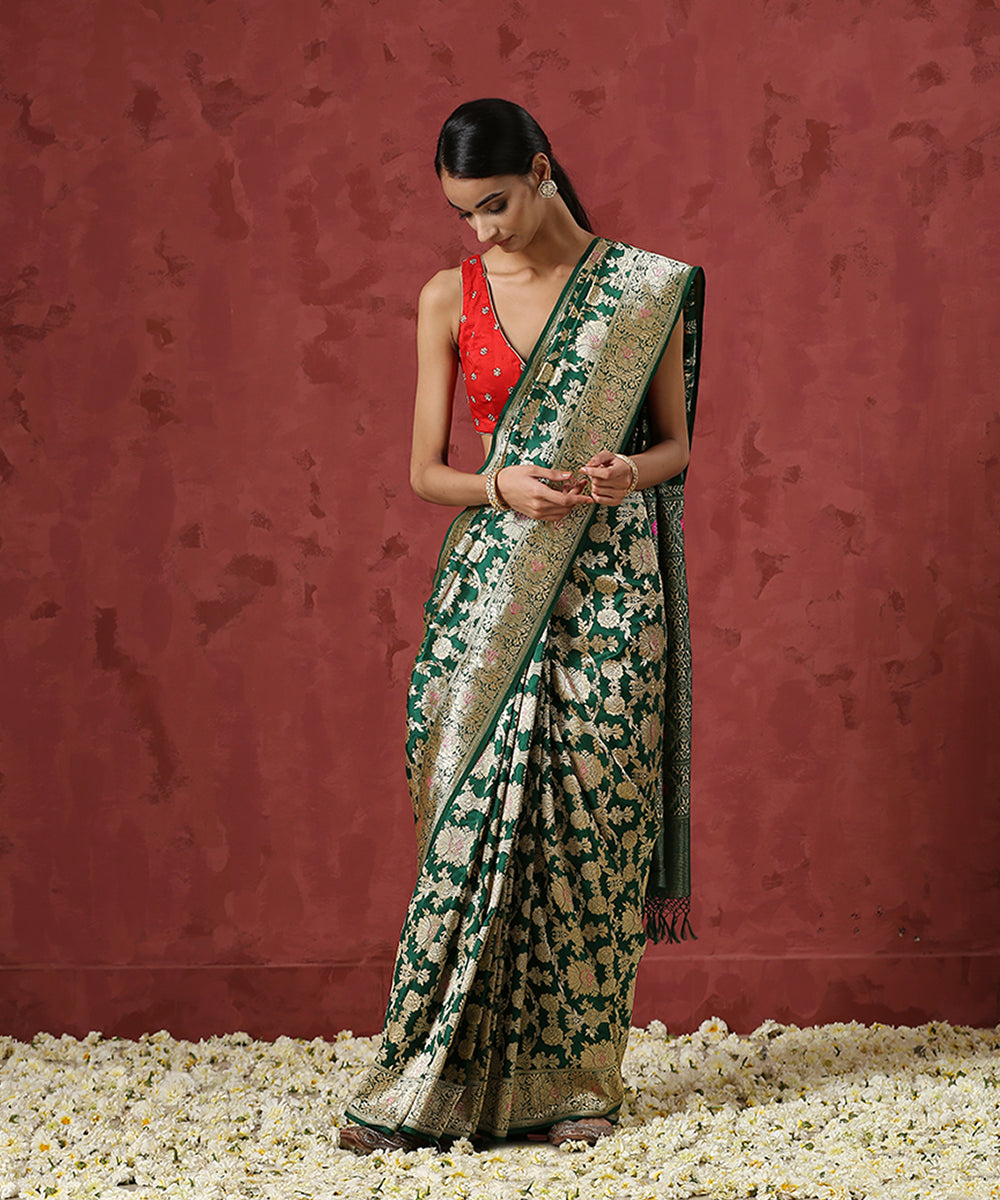 Green_Handloom_Pure_Katan_Silk_Banarasi_Saree_with_Odhna_Jangla_WeaverStory_02