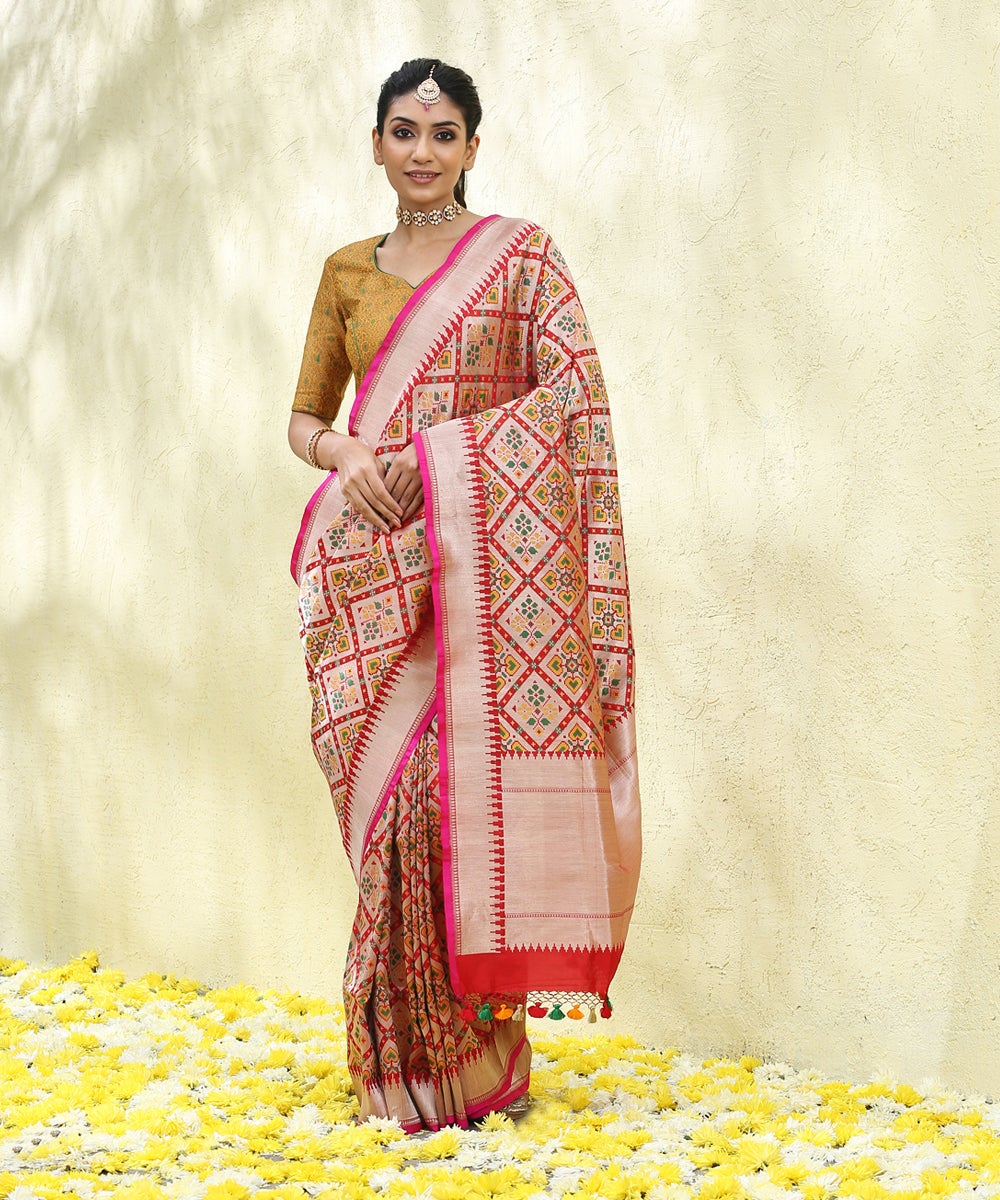 Red_Handloom_Gharchola_Pure_Katan_Silk_Banarasi_Patola_Saree_with_Pink_Selvedge_WeaverStory_02