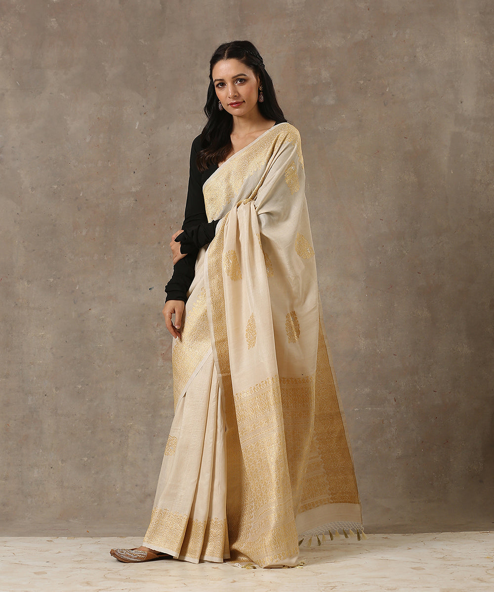 Handloom_Beige_Tussar_Georgette_Sona_Rupa_Boota_Banarasi_Saree_With_Gold_Border_WeaverStory_02