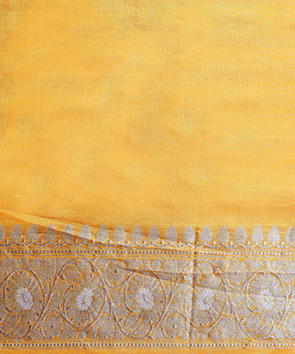 Handloom_Yellow_Pure_Katan_Silk_Banarasi_Saree_With_Angoor_Jangla_Design_WeaverStory_05