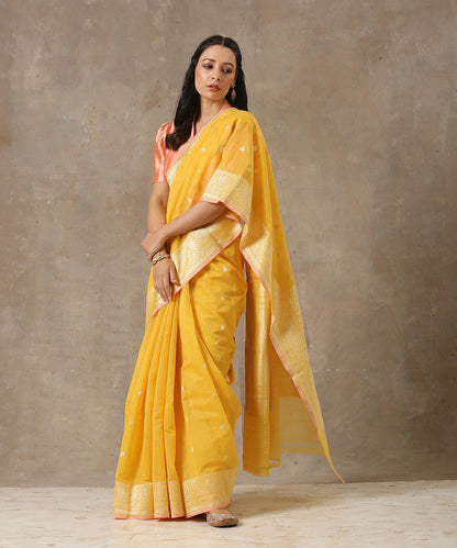 Mustard_Yellow_Handloom_Pure_Cotton_Banarasi_Saree_with_Sona_Rupa_Kadhwa_Booti_WeaverStory_02