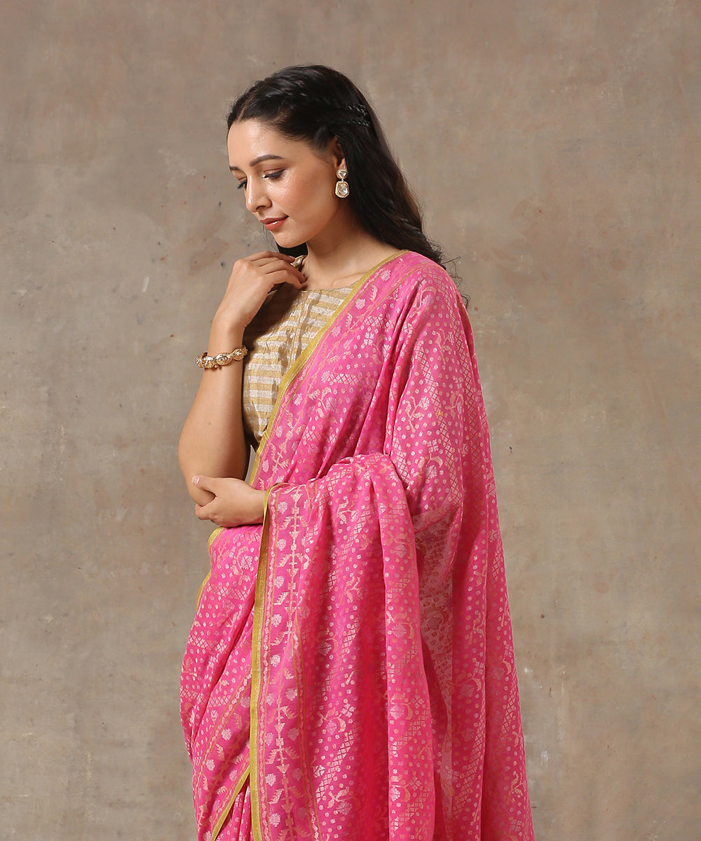 Handloom_Pink_Nilamabrai_Pure_Cotton_Banarasi_Jamdani_Saree_with_Aada_Jaal_WeaverStory_01