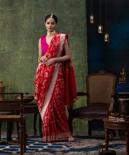 Red_Handloom_Pure_Katan_Silk_Banarasi_Saree_with_Floral_Jaal_WeaverStory_02