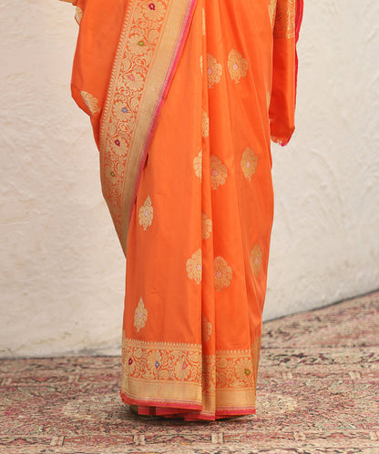 Handloom_Orange_Pure_Katan_Silk_Banarasi_Saree_With_Kadhwa_Booti_WeaverStory_04