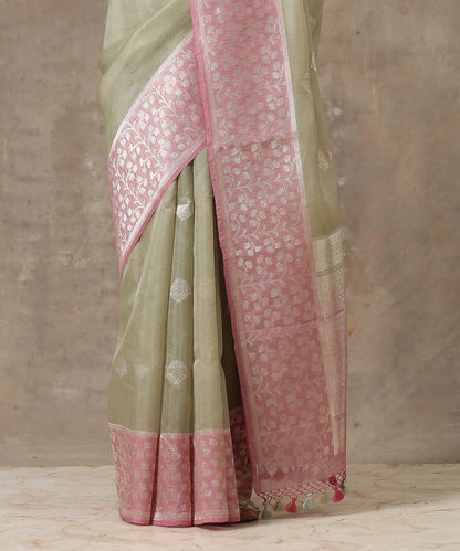 Olive_Green_Handloom_Tissue_Silk_Banarasi_Saree_With_Pink_Kadhiyal_Border_WeaverStory_04