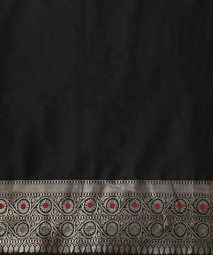 Handloom_Black_Pure_Katan_Silk_Banarasi_Saree_With_Meenakari_Border_WeaverStory_05