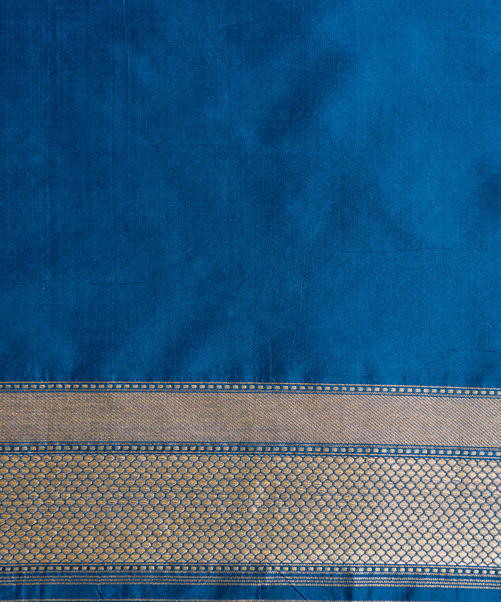 Handloom_Royal_Blue_Pure_Katan_Silk_Banarasi_Saree_with_Cutwork_Booti_WeaverStory_05