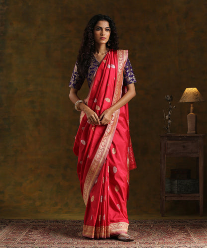 Handloom_Red_and_Rani_Dual_Tone_Pure_Katan_Silk_Banarasi_Saree_with_Latifa_Booti_WeaverStory_02