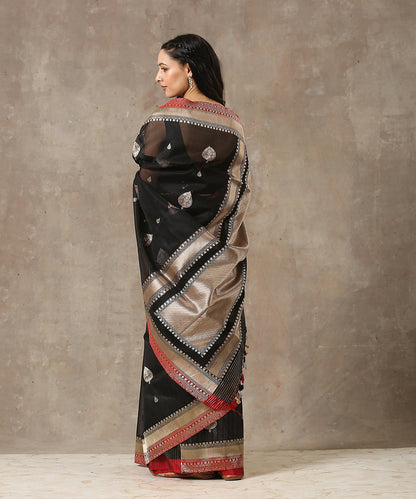 Handloom_Black_Kora_Silk_Banarasi_Saree_With_Red_Border_WeaverStory_03