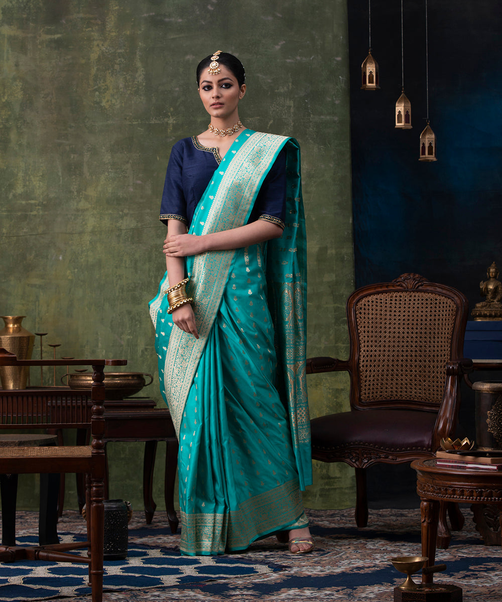 Handloom_Sky_Blue_Pure_Satin_Banarasi_Saree_With_Booti_And_Floral_Border_WeaverStory_02