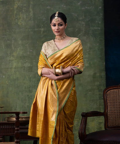 Mustard_Handloom_Pure_Katan_Silk_Banarasi_Saree_with_Cutwork_Booti_WeaverStory_01