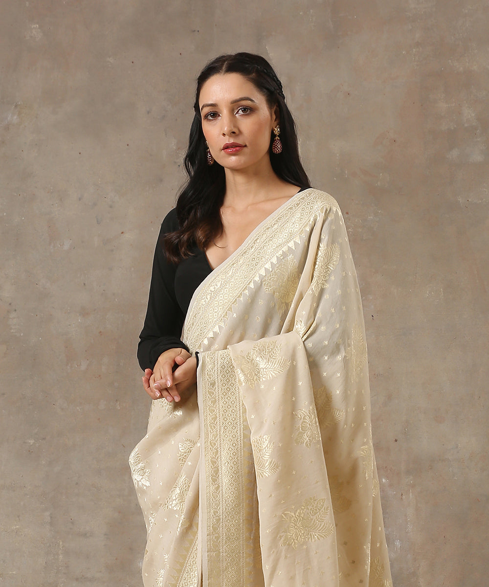Handloom_Beige_Tussar_Georgette_Banarasi_Saree_With_Floral_Boota_WeaverStory_01