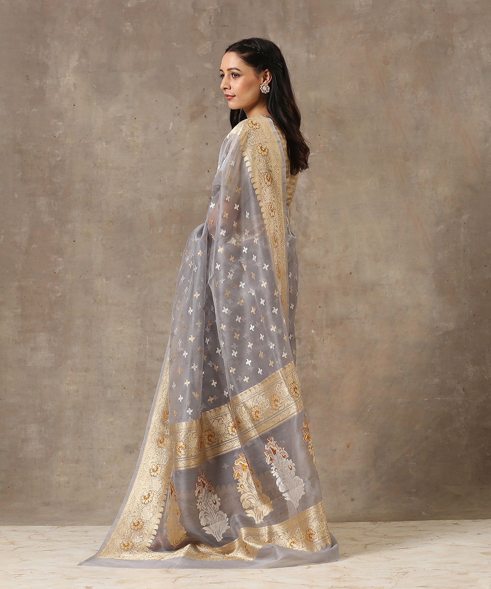 Grey_Handloom_Kora_Silk_Banarasi_Saree_with_Cutwork_Zari_Booti_WeaverStory_03