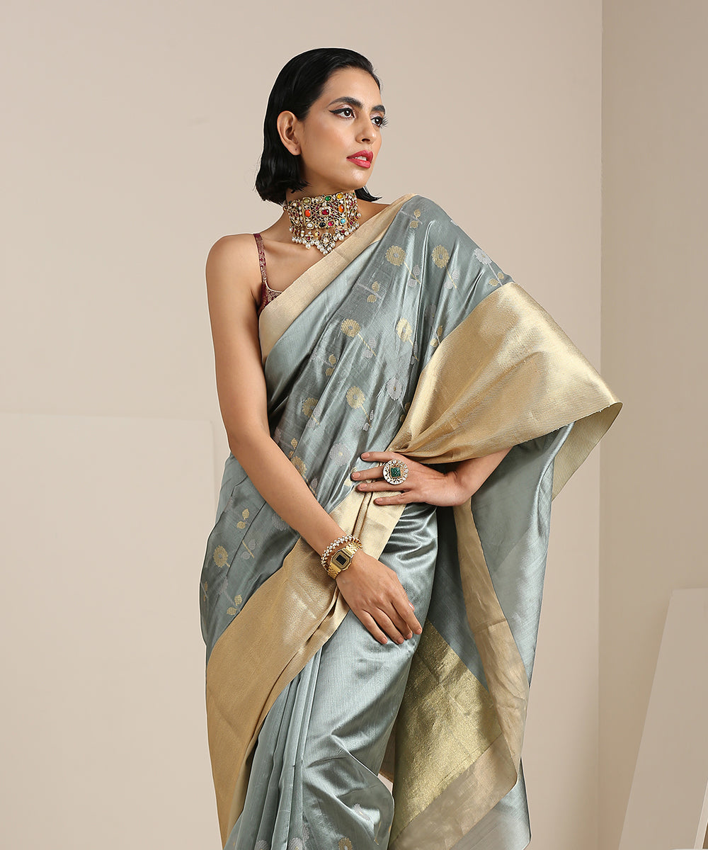 Grey_Handloom_Silk_Chanderi_Saree_With_Broad_Gold_Border_WeaverStory_01