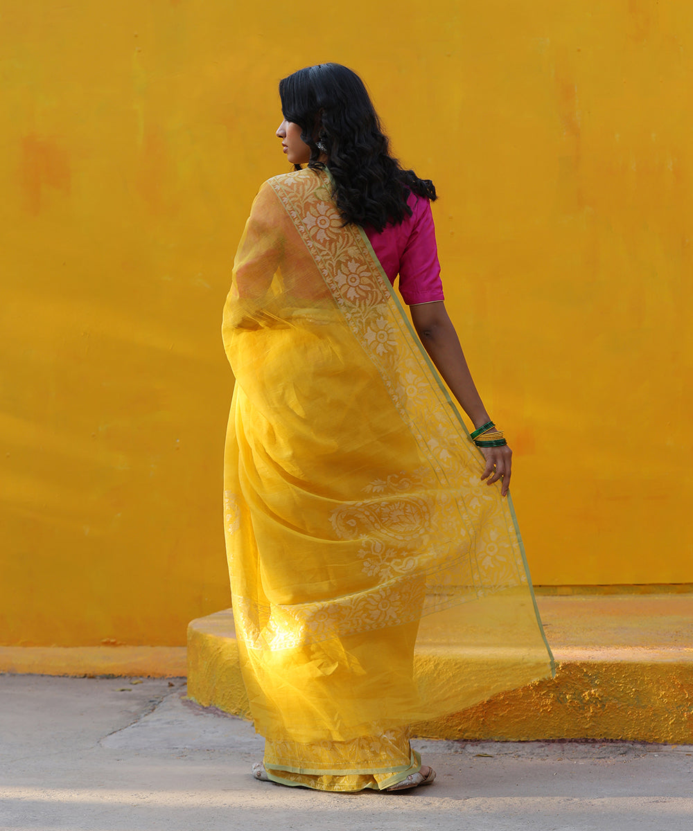 Yellow_Handloom_Jamdani_Cotton_Banarasi_Saree_With_Real_Zari_And_Konia_WeaverStory_03