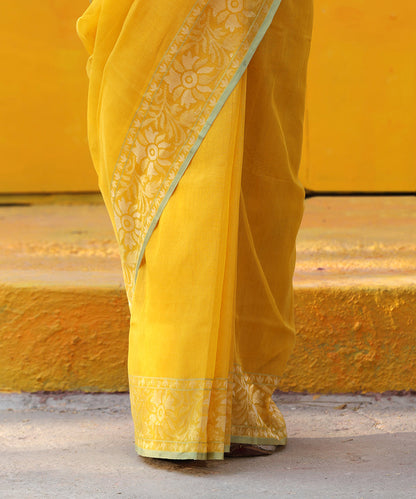 Yellow_Handloom_Jamdani_Cotton_Banarasi_Saree_With_Real_Zari_And_Konia_WeaverStory_04