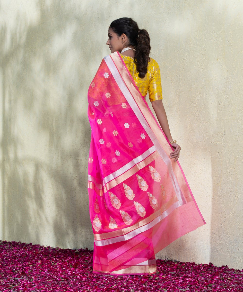 Pink_Handloom_Organza_Banarasi_Saree_with_Floral_Booti_WeaverStory_03