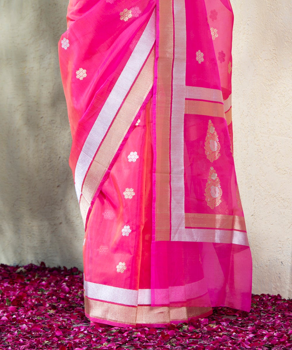 Pink_Handloom_Organza_Banarasi_Saree_with_Floral_Booti_WeaverStory_04