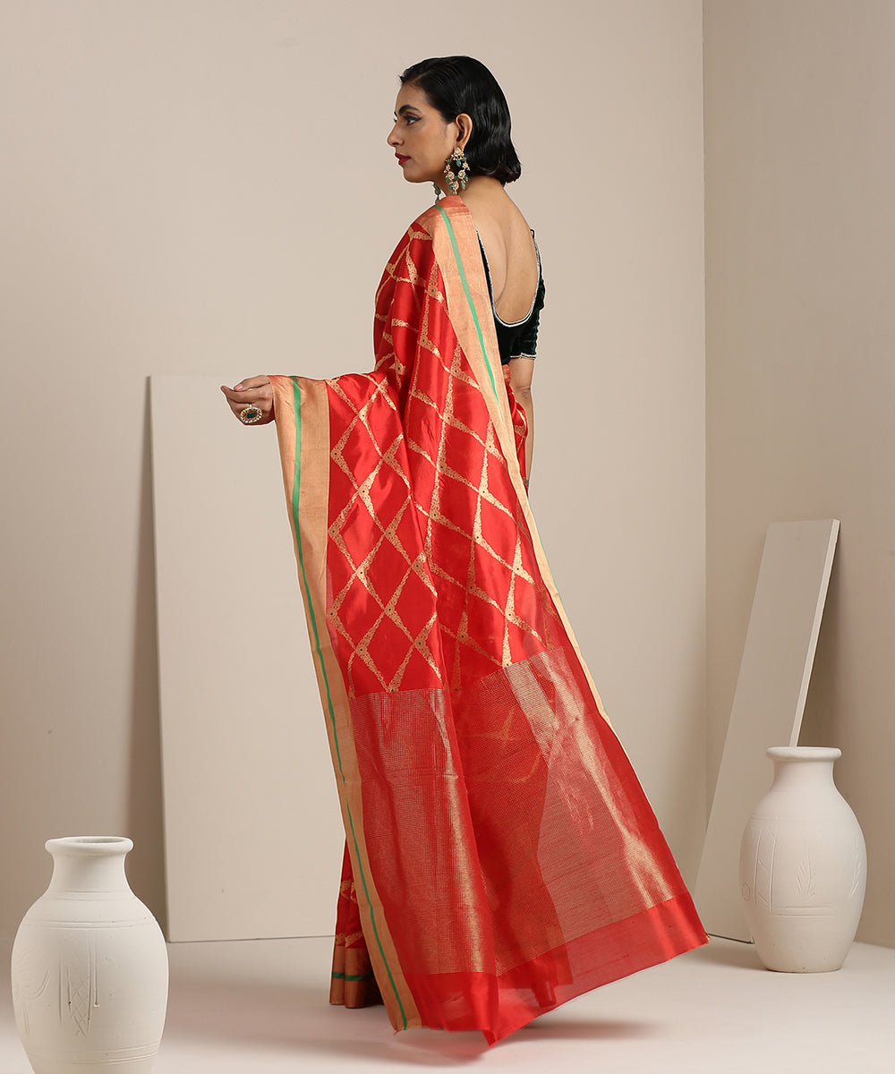 Handloom_Red_Silk_Chanderi_Saree_with_Eknaliya_Jangla_WeaverStory_03