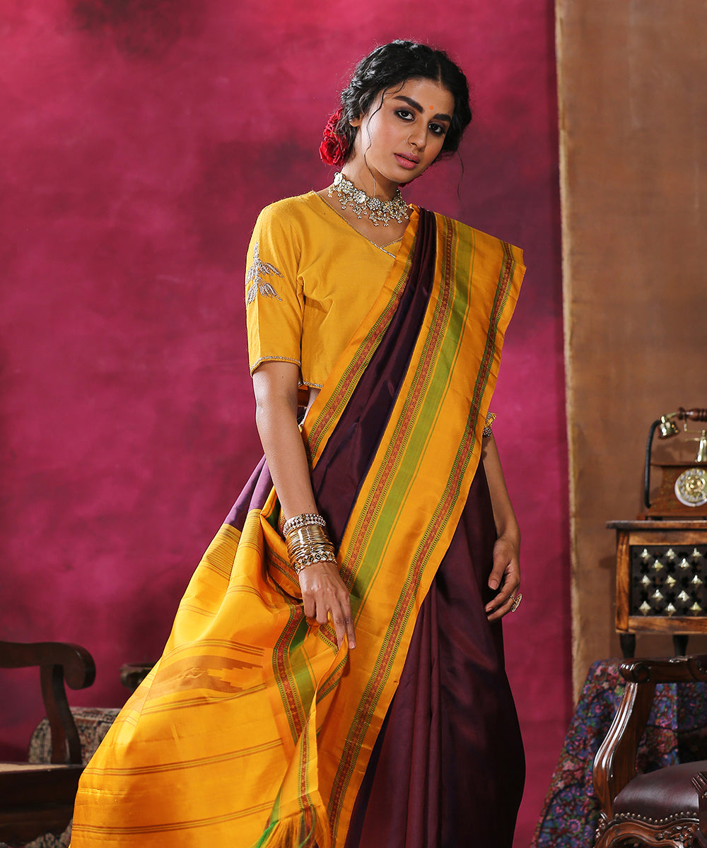 Handloom_Purple_Pure_Silk_Kanjivaram_Saree_With_Mustard_Border_WeaverStory_01
