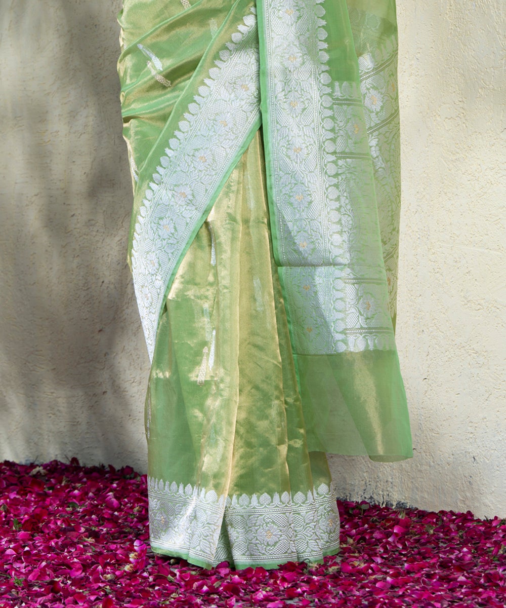 Lime_Green_Handloom_Silk_Organza_Tissue_Banarasi_Saree_With_Silver_Zari_WeaverStory_04