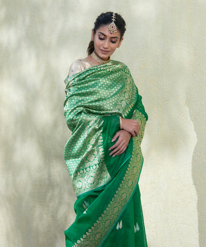 Green_Handloom_Kora_Silk_Banarasi_Saree_With_Kadhwa_Booti_WeaverStory_01