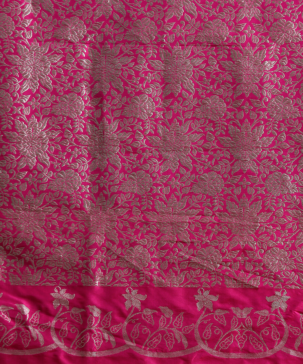 Handloom_Pink_Pure_Katan_Silk_Banarasi_Saree_with_Plain_Scallop_Border_WeaverStory_05