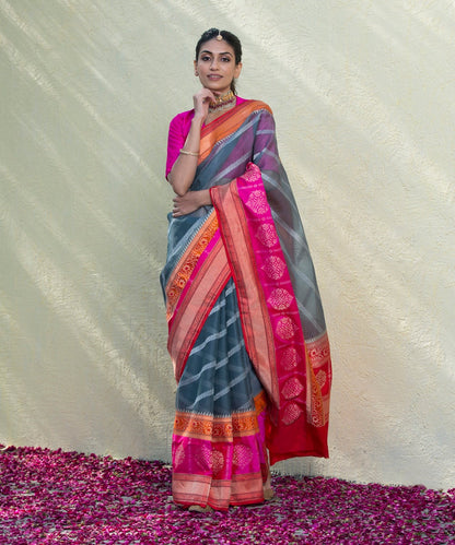 Handloom_Grey_Kora_Silk_Cutwork_Banarasi_Saree_With_Pink_Border_WeaverStory_02