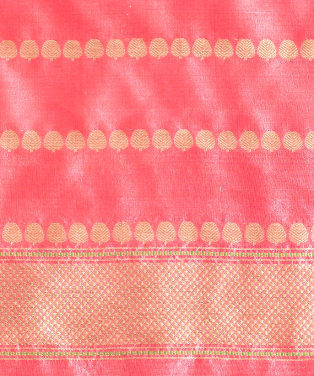 Green_Handloom_Kora_Silk_Cutwork_Banarasi_Saree_With_Pink_Border_WeaverStory_04