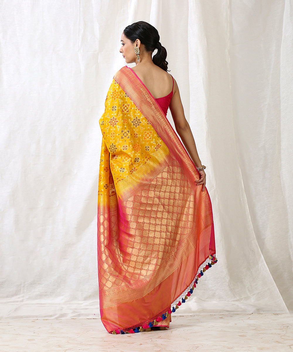 Yellow_Handloom_Pure_Katan_Silk_Banarasi_Patola_Saree_With_Pink_Border_WeaverStory_03