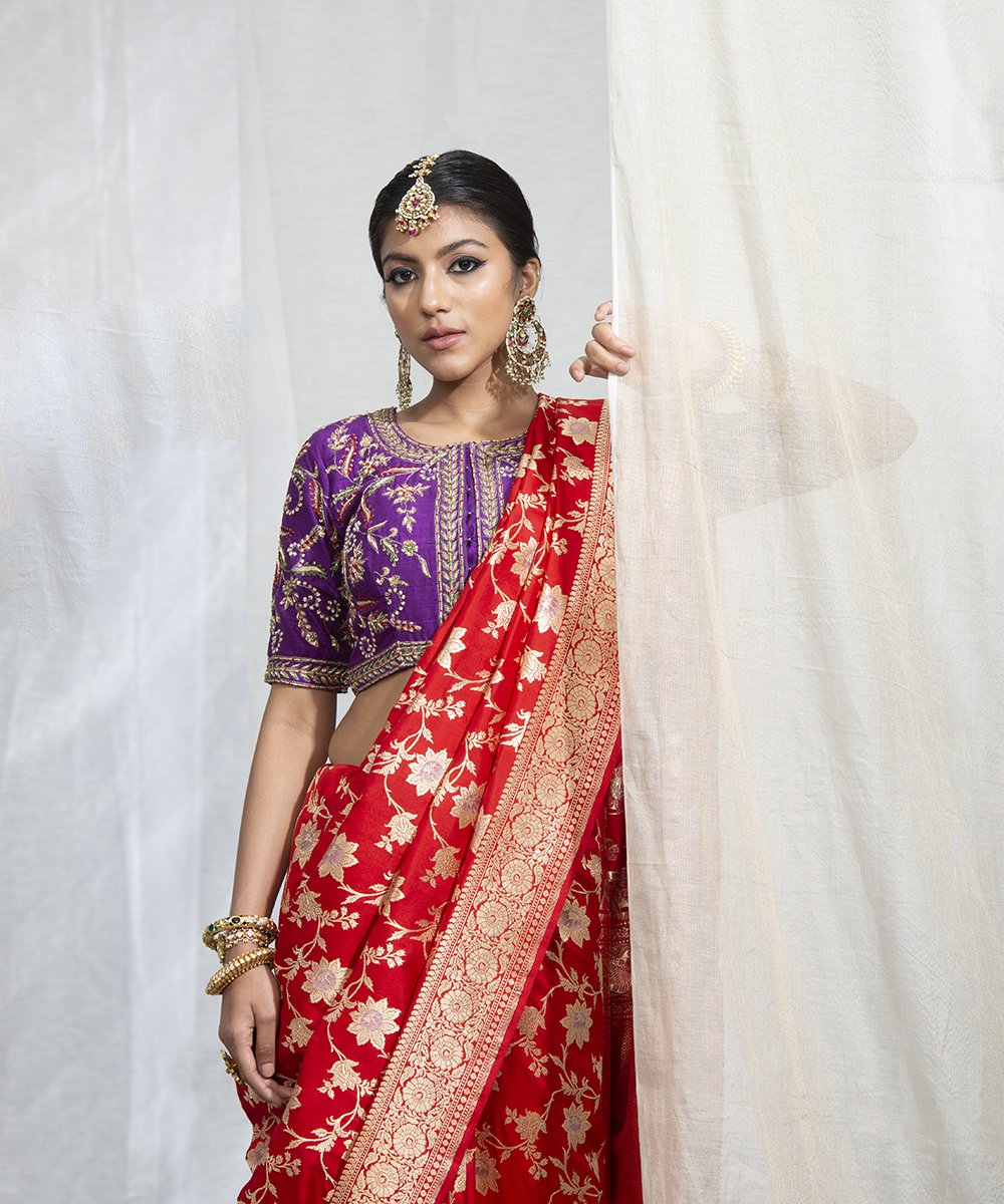 Handloom_Red_Katan_Silk_Banarasi_Jangla_Saree_With_Meenakari_WeaverStory_01