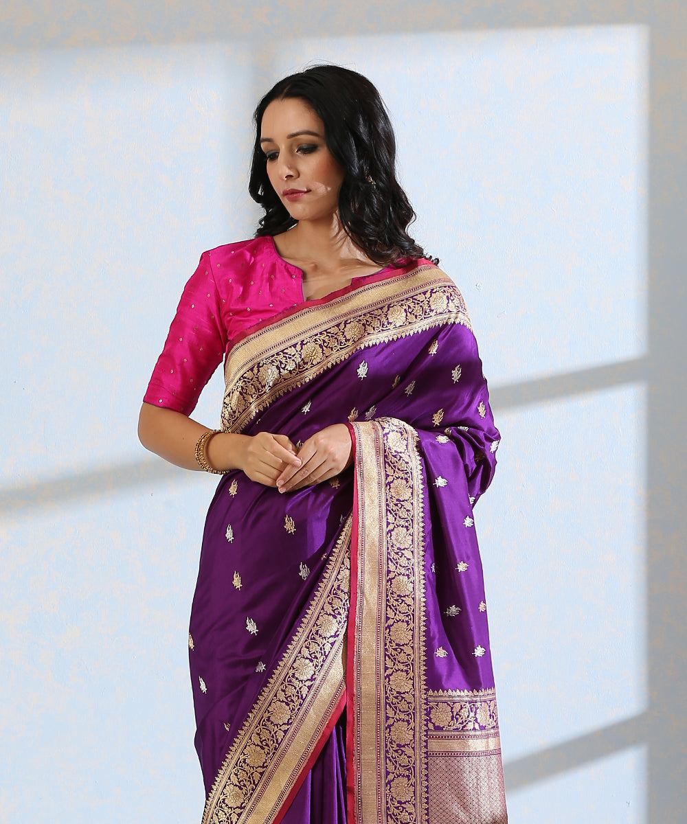 Purple_Handloom_Pure_Katan_Silk_Kadhwa_Booti_Banarasi_Saree_With_Red_Selvedge_WeaverStory_01