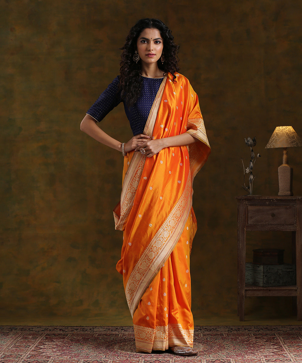 Handloom_Orange_Pure_Katan_Silk_Kadhwa_Booti_Banarasi_Saree_With_Beige_Selvedge_WeaverStory_02