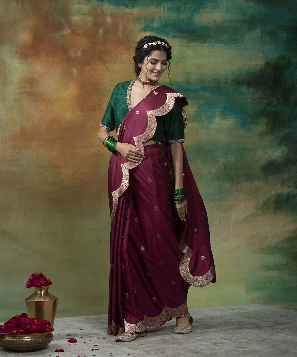 Wine_Handloom_Scallop_Border_Katan_Silk_Banarasi_Saree_With_Red_Meenakari_WeaverStory_02