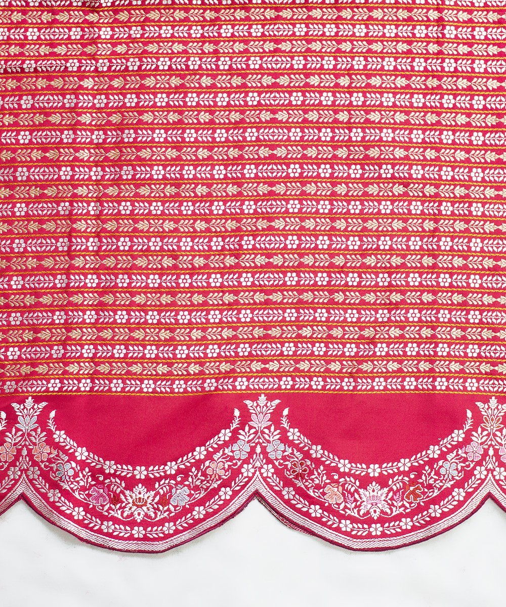 Mustard_Handloom_Scallop_Border_Banarasi_Saree_With_Pink_Meenakari_WeaverStory_05