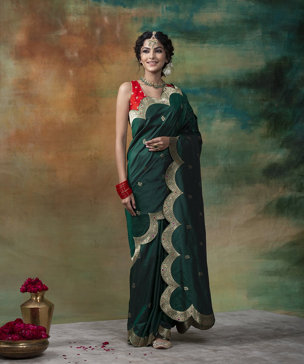 Green_Handloom_Scallop_Border_Katan_Silk_Banarasi_Saree_With_Green_Blouse_WeaverStory_02