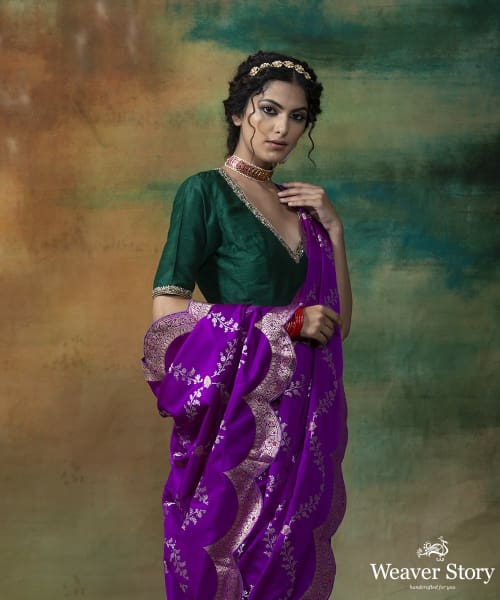 Handloom_Purple_Katan_Silk_Scallop_Border_Banarasi_Saree_WeaverStory_01